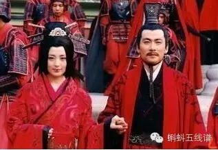 『虽然略夸张,但这才是正确的盘头姿势。。。』