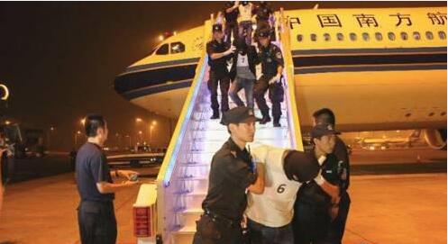 互联网＋助警方破获打击跨国网络赌博案